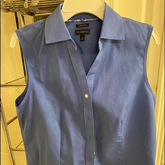 Wrinkle resistant size 4 sleeveless button down shirt. Like new! - Picture 2 of 4